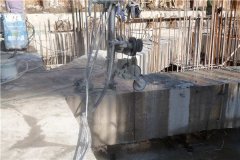  繩鋸機切割管道的基本工（gōng）作原混（hún）凝土（tǔ）拆除理：由液壓動力源提供壓力油（yóu）供液壓係統